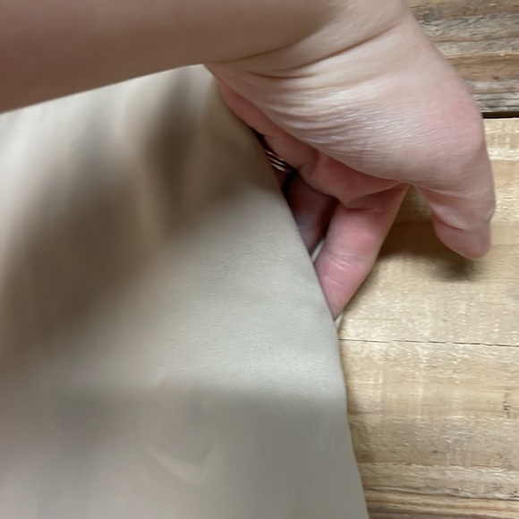 Izod XFG size 4 khaki color cool-fx microfiber x-treme function golf shorts - Picture 3 of 11